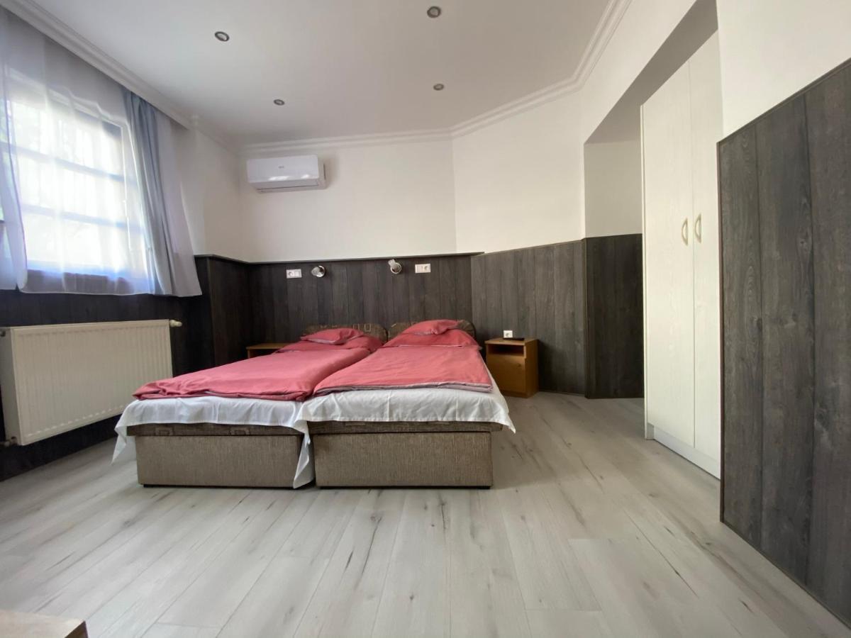 Holiday Apartmanhaz Balatonfüred Buitenkant foto