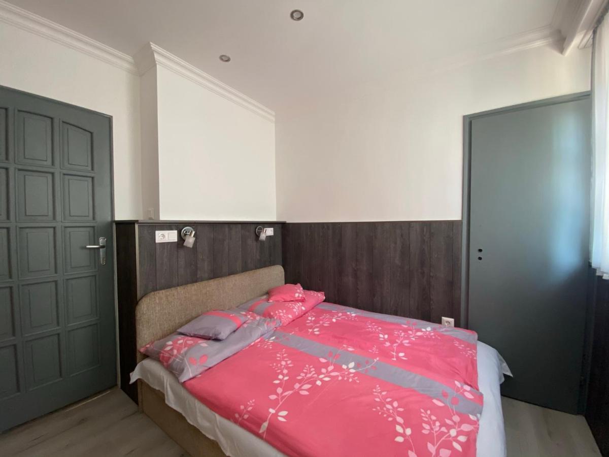 Holiday Apartmanhaz Balatonfüred Buitenkant foto